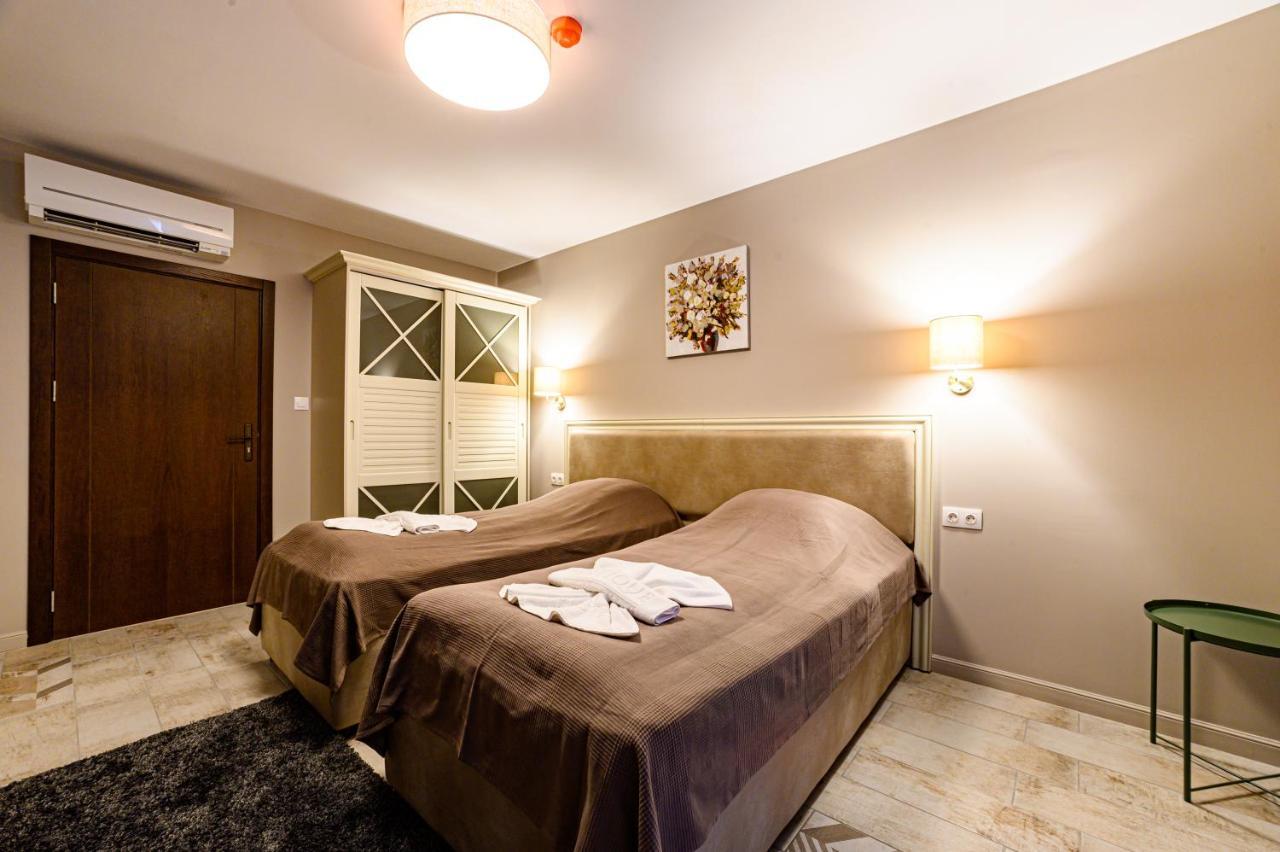 Antique Boutique Hotel Pavel Banya Luaran gambar